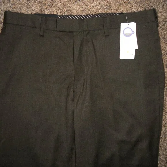 Banana Republic Slim Fit Nanotex Dress Pant size 33/30 Brown